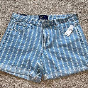 NWT Gap Jean Shorts